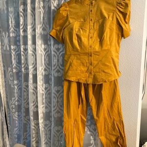Crop pants set